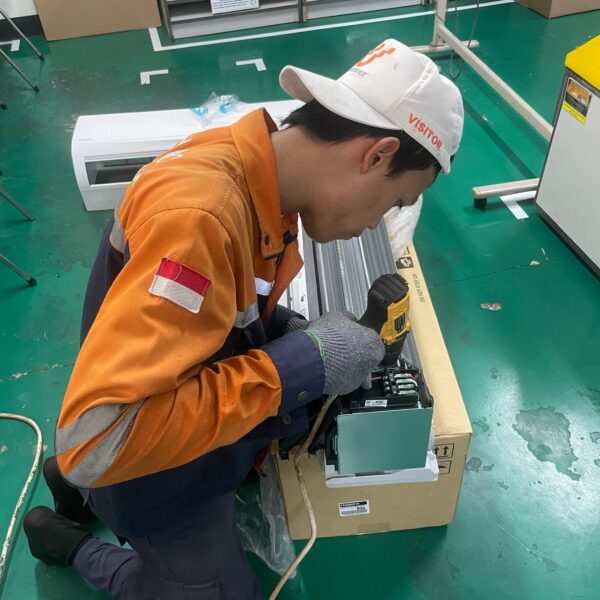 Repair AC di PT Star Cosmos