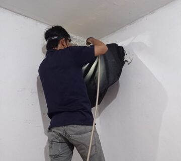 Cleaning AC di PT Extrupack